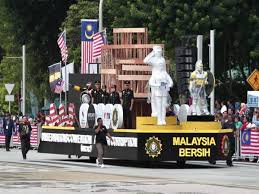 For more information and source, see on this link : Persembahan Menarik Warnai Sambutan Hari Kebangsaan Ke 62