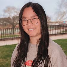 Kim Deberry's Instagram, Twitter & Facebook