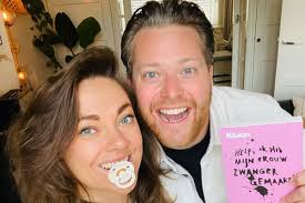 Vaste invaller Chris Bergström wordt vader!