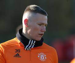 Mctominay hopped out of the old trafford tunnel with a fresh haircut. Manchester United On Twitter Adding Goals From Midfield Is Vital Our Forwards Have Been Great Adds The Boss Scott Mctominay Has That Threat And If The Other Midfielders Can Add More