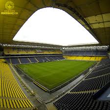Stat projesi tamamlandı ve 60.000 seyirciyi konuk edecek ve dünyanın sayılı stadlardan biri haline geldi. Fenerbahce Sk A Twitteren Sukru Saracoglu Stadi Mac Icin Hazir Rakibimizakhisar Http T Co Bxjnymsbyg