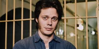 Clark: la serie del ladrón que 'creó' el 'síndrome de Estocolmo'