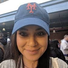 Robin Ernest's Instagram, Twitter & Facebook