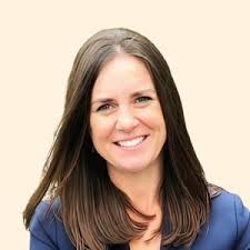 Courtney Wiseman's Instagram, Twitter & Facebook