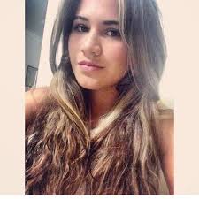 Hillary González (@hillamgp)