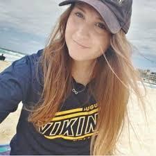 Laura Blatz's Instagram, Twitter & Facebook