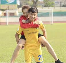 Dù được gọi bổ sung vào thành phần u23 việt nam dự giải u23 châu á bằng vé vớt, chỉ sự tập trung muộn, tuy nhiên tiền vệ sinh năm. Cáº§u Thá»§ Phan VÄƒn Ä'á»©c Trach NgÆ°á»i CÅ© Cá»' Kiá»ƒm Soat Facebook Cá»§a Anh Vietnamnet