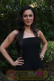Bollywood Movie Actress Richa Pallod Biography News Photos Videos Nettv4u