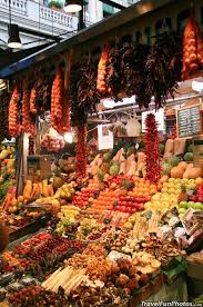 Colorful Produce Market In Catalonia Spain Market Vendor Marche Bazar Outdoor Market Spain And Portugal Traditional Market