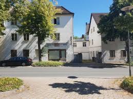 Mehrfamilienhaus in bayreuth roter hügel restarbeiten erforderlich, teilrenoviert doppelgarage mit stellplätzen zusätzlicher anbau sofort frei. Haus Zum Verkauf Markgrafenallee 16 95444 Bayreuth Hammerstatt St Georgen Burg Mapio Net