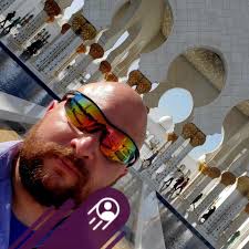 is running with a group of people feel easier than