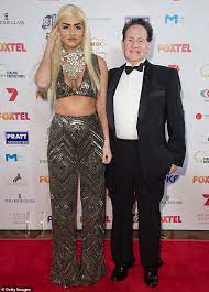 Geoffrey edelsten news, gossip, photos of geoffrey edelsten, biography, geoffrey edelsten geoffrey edelsten is a 77 year old australian criminal born on 2nd may, 1943 in melbourne, australia. Fazwsl4 Kfdsim