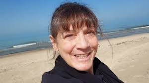 Took a short walk at the Indiana Dunes and then a looong walk at Kemil  Beach today, beautiful day!