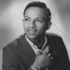 Edd Henry's Instagram, Twitter & Facebook