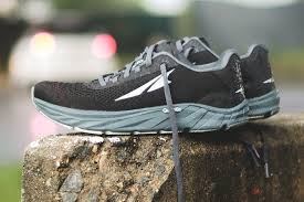 However, hikers with wide feet aren't screwed! Best Wide Foot Running Shoes For 2021 So Far Believe In The Run