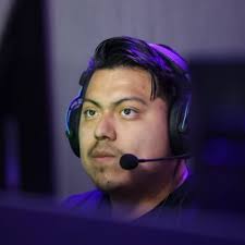 Troy Lawson (@bonesWZ)