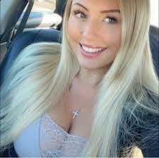 Ashley Mcilwain's Instagram, Twitter & Facebook