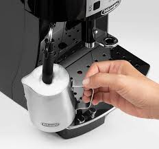 Delonghi dinamica ecam.w autonome entièrement automatique machine espresso.l blanc cafetière (autonome, machine à espresso, blanc, tasse, lcd, , l) doseur intégré, moulin à café intégré, réservoir d'eau amovible, plateau perforé machine expresso automatique dotée d'un broyeur: De Longhi Magnifica S Machine Expresso Avec Broyeur Ecam22 110 B Noir Amazon Fr Cuisine Maison