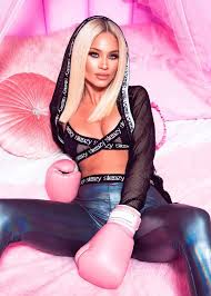 Amber Borzotra - Free pics, galleries & more at Babepedia