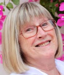 Are you looking for an English speaking dentist for the whole family? 🦷  send me a whatsapp on: 677 731 249 🦷