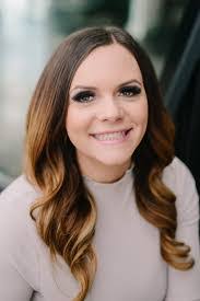 Kim Lefler's Instagram, Twitter & Facebook