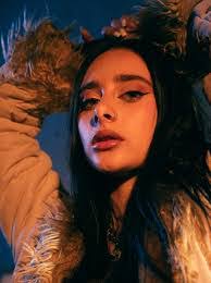 Diana Izaguirre's Instagram, Twitter & Facebook