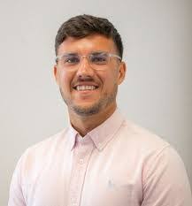 Jerry Chinn's Instagram, Twitter & Facebook