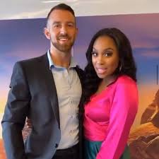 Couple Of The Day Week Month Year Decade Period Lauren Cameron Loveisblind Netflix Laurenandca In 2020 Celebrity Couples Interracial Couples Couples