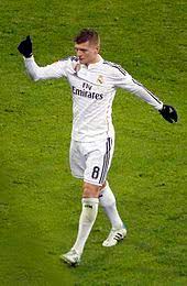 Born 4 january 1990) is a german professional footballer who plays as a midfielder for la liga club real madrid and the germany national team. Toni Kroos Wikipedia