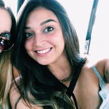 Alexia Saenz (alexiadezarae)