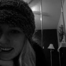 Samara Roberts's Instagram, Twitter & Facebook