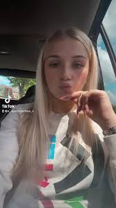 Chester Races Ella Henderson