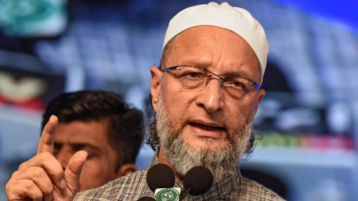 ओवैसी ने अखिलेश को दिया गठबंधन का ऑफर, बोले- "अभी भी वक्त है, वरना तेजस्वी जैसा होगा हाल" - India TV Hindi