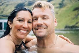 It was a last minute decision for Kurtis to come to Iceland and l'm so  happy that he came. This was one of my favorite memories together taken