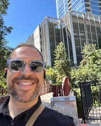 Friday is typically my work from home day. But SURPRISE: some long-lost  college friends Catherine Hammer and Kevin Hammer came to town so I ran  downtown to Irene's for lunch. It's Austin