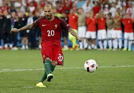 Raul meireles futebol portugal seleção portuguesa lendas do futebol azul e branco selecção nacional futebol mundial jogador de futebol. As Expressoes Dos Jogadores Portugueses Na Hora Dos Penaltis Selecao Portuguesa De Futebol Federacao Portuguesa De Futebol Portugues