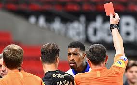 (pages 2 13) a ne pouvait donc pas sarrter comme a. Equipe De France Kimpembe Craque Les Francais Du Bayern Titres La Forme Des Bleus Avant L Euro Le Parisien