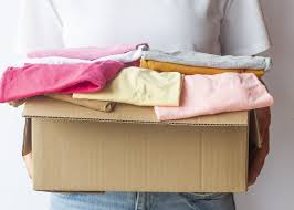 服を捨てるのが風水的に良いといわれる理由は？捨てた方がよい服の特徴や処分方法を紹介 | 買取むすび