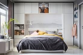 The most common bedspread comforter material is cotton. Fresh White Decorating Ideas For Every Room Loveproperty Com