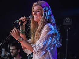 Emma Bale Jongste Solo Artieste Op De Gentse Feesten Stampmedia