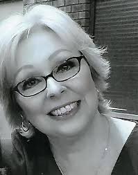 Debra Frampton's Instagram, Twitter & Facebook