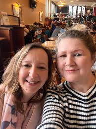 Discussion of the song Little Ole Wine Drinker Me