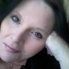 Renae Carney's Instagram, Twitter & Facebook