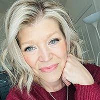 Claire Cain's Instagram, Twitter & Facebook