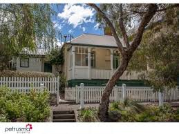 231 Bathurst Street West Hobart Tas 7000 House For Sale 118511343 Realestate Com Au Australian Homes Renting A House Country Cottage