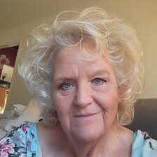 What is the best way to store sourdough loaves to keep them fresh as  Christmas gifts?