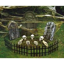 See more ideas about halloween, halloween decorations, halloween diy. 60 Awesome Outdoor Halloween Party Ideas Digsdigs