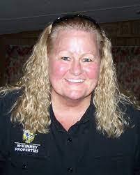 Sandi Lott's Instagram, Twitter & Facebook