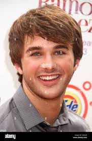 Ramona Washington's Instagram, Twitter & Facebook