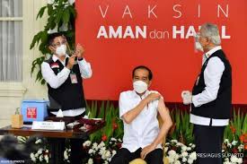 Sementara sebanyak 5 persen relawan lainnya melaporkan efek samping berupa mual. Vaksin Covid 19 Sinovac Dosis Kedua Dimulai Ini Akibatnya Jika Tertunda